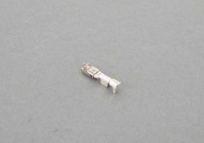 Conector terminal ELO-Power 2,8x0,63 OEM 61138369634 para BMW E81, E82, E87, E88, F20, F21, F52, E36, E46, E90, E91, E92, E93, F30, F31, F34, F35, F32, G26, E39, E60, E61, E63, E64, E38, E65, E66, E84, E83, F25, E53, E70, E71, E72, E85, E86, E89, E52