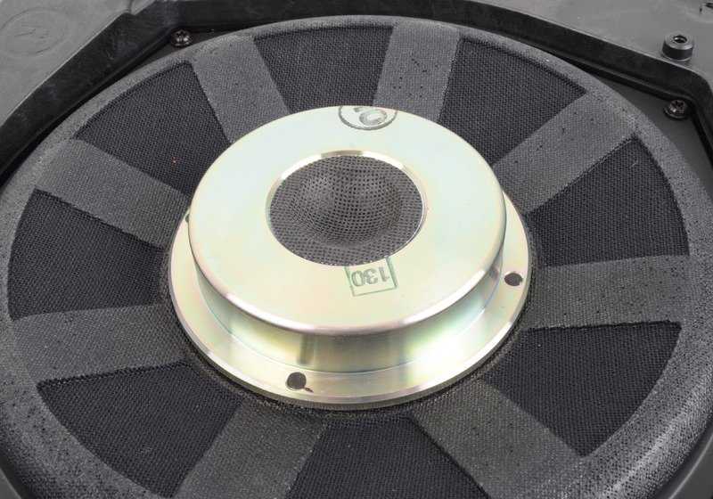 Sistema de Sonido High End Zentralbass para BMW F01N, F02N (OEM 65139224874). Original BMW.