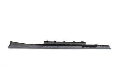 Moldura lateral izquierda imprimada OEM 51777293543 para BMW F21, F22, F23. Pieza original BMW.