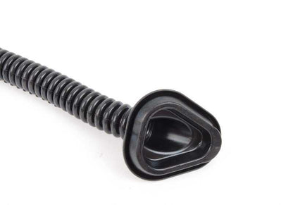 Pasacables de goma maletero derecho OEM 61136919394 para BMW Serie 3 E90, E90N. Original BMW.