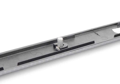 Moldura decorativa puerta aluminio delantero izquierdo OEM 51417896093 para BMW E46. Original BMW.