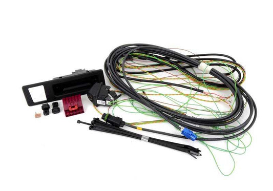 Kit de atualização de câmera de ré para BMW Série 3 F30, F31, F34 Série 4 F32, F36 (OEM 66212361833) BMW originais.