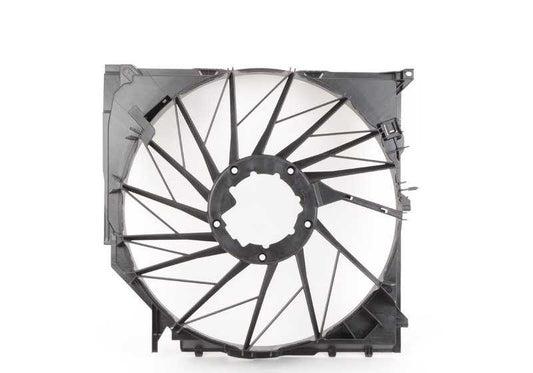 Carcasa del ventilador OEM 17113442096 para BMW X3 E83 (2.0d, 2.0sd, 2.5i, 2.5si) modelos fabricados entre 2004 y 2010. Recambio original BMW.