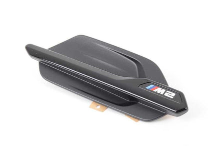 Side Grace M Performance per l'ingresso dell'aria in FIN OEM 51712407180 per BMW F87 (M2) Tutti i modelli compatibili. BMW originale BMW. Finitura nera luminosa per uno stile sportivo.