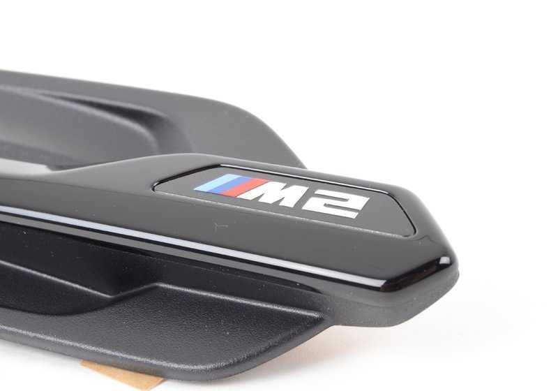 Side Grace M Performance per l'ingresso dell'aria in FIN OEM 51712407180 per BMW F87 (M2) Tutti i modelli compatibili. BMW originale BMW. Finitura nera luminosa per uno stile sportivo.