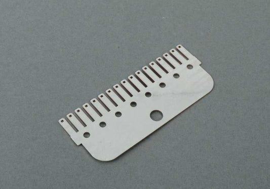 Conexión 17 POL./M6 OEM 61138353739 para BMW E81, E87, F20, F30, G20 y MINI R56, F56, Countryman... y más. Original BMW y MINI.