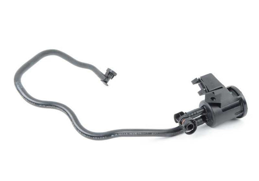 Tubo de ventilación del depósito OEM 13907543130 para BMW E60, E61, E63, E64. Pieza original BMW.