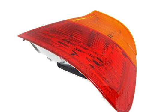 Luz trasera derecha OEM 63218375802 para BMW Serie 3 E46 (318Ci, 320i, 325i) y más. Original BMW.