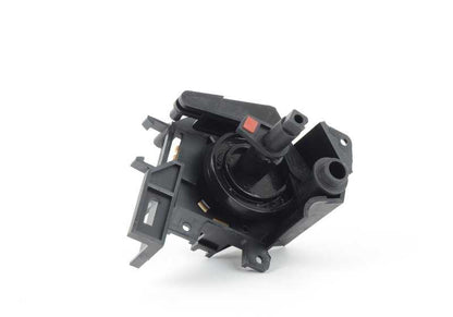 Riparazione dell'interruttore di temperatura OEM 64111375746 per BMW E30 (316, 316i), Z1. Compatibile con modelli con motore M10 e trasmissioni diverse. BMW originale.