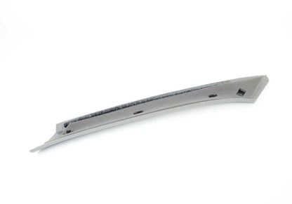 Cubierta derecha del cortavientos OEM 51438148644 para BMW E34. Original BMW.