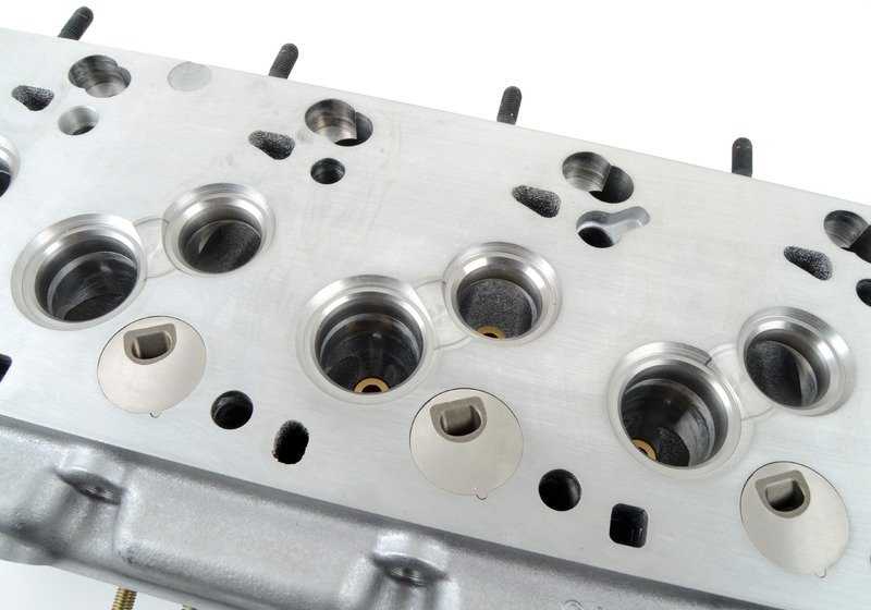 Cabeza de cilindro para BMW Serie 3 E30, Serie 5 E28, E34 (OEM 11121275553). Original BMW