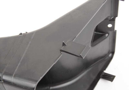 Conducto de aire delantero OEM 51743418253 para BMW X3 E83, E83N. Original BMW.