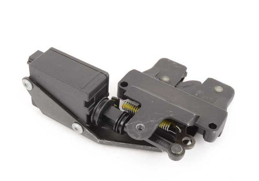 Cierre maletero OEM 51248238466 para BMW E39. Recambio original BMW. Ideal si no abre o cierra bien el portón trasero.