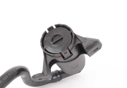 Breather pipe with dust filter for BMW E90, E92, E93 (OEM 16137170673). Original BMW.