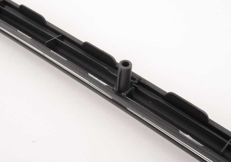 Stampo imprenditore di destra OEM 51417389530 per BMW F32, F33. BMW originale.