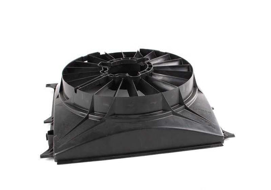 Conducto de admisión OEM 64548363741 para BMW E36. Pieza original BMW, ideal para sistema de ventilación o aire acondicionado. Compatible únicamente con BMW Serie 3 modelo E36. Original BMW.