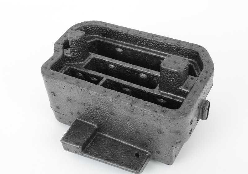 Soporte de módulo OEM 61352990911 para BMW E84. Pieza original BMW, ideal para fijación de módulos electrónicos en el vehículo.