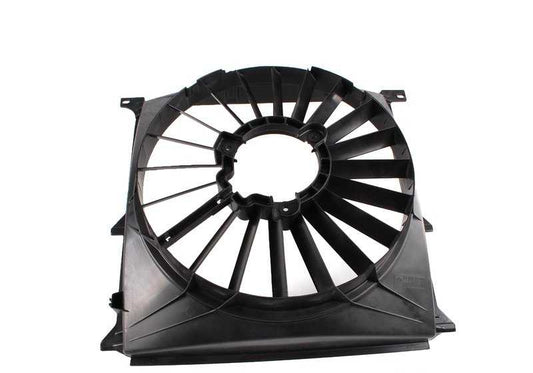 Conducto de admisión OEM 64548363741 para BMW E36. Pieza original BMW, ideal para sistema de ventilación o aire acondicionado. Compatible únicamente con BMW Serie 3 modelo E36. Original BMW.