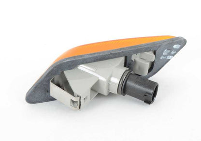 Intermitente lateral izquierdo OEM 63138389535 para BMW Z3 E36 (modelos 1.8, 1.9, 2.0) de 1995 a 2002. Original BMW.