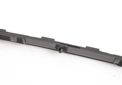 Listón de sujeción puerta trasera derecha OEM 51137344212 para MINI Clubman F54, F54 LCI. Original MINI.