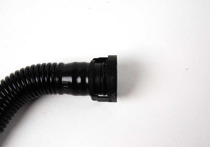 Druckschlauch für die BMW 3 E46 -Serie (OEM 11727831039). Original BMW