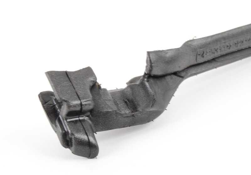 Junta de estanqueidad lateral izquierda OEM 51487301069 para BMW F30, F31, F80. Original BMW.