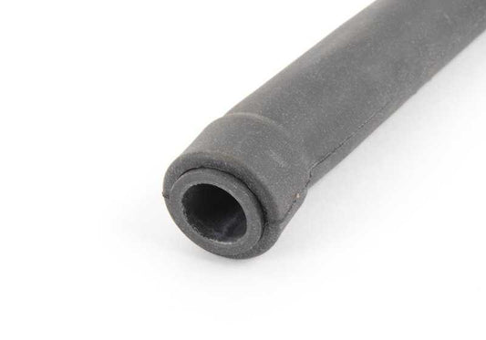 Tubo de ventilación del motor OEM 11157514817 para BMW E65 y E66 760i y 760Li con motor N73. Original BMW.