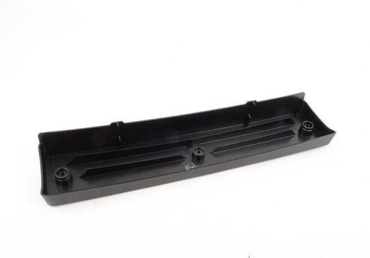 Portamatrículas OEM 51138059853 para BMW X3 F25 y X4 F26. Compatible con versiones sDrive18d, sDrive20i. Original BMW.