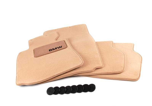 Alfombrillas delanteras y traseras beige arena OEM 51478204022 para BMW Serie 5 E39 (Berlina y Touring). Original BMW.