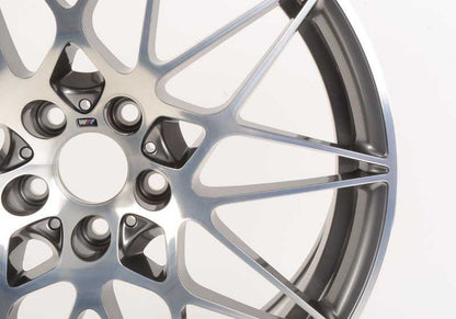 Llanta original BMW 20" M de aleación - diseño estrella 666M OEM 36112287501 para BMW F80, F82, F83. Color bicolor (Ferric Grey brillante). Válido para eje trasero. Original BMW.