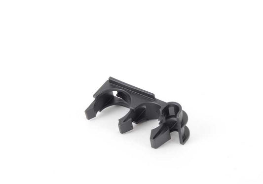Soporte tubo refrigerante OEM 12527591948 para BMW F87, F30, F34, F32, F33, F10, F11, F01, F02, E84, F25. Original BMW.