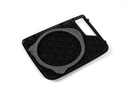 OEM 51468243679 left speaker lid for BMW E46 (all compatible models). Original BMW.