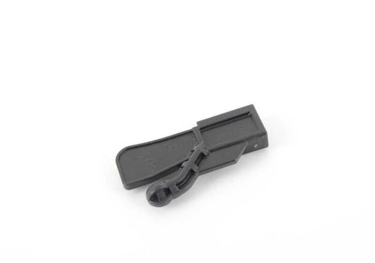 Clip plástico inferior derecho OEM 51317306206 para BMW F25 y F26. Pieza original BMW. Ideal para fijación en cristales o molduras, fácil recambio para mantenimiento exterior del vehículo.