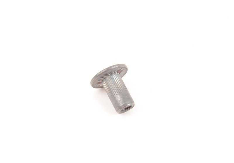 Tuerca remachada ciega cabeza plana M6 OEM 07146986939 para BMW F30, F31, F80, G20, G21, G12, G29, E52, i3 I01, R52. Original BMW.