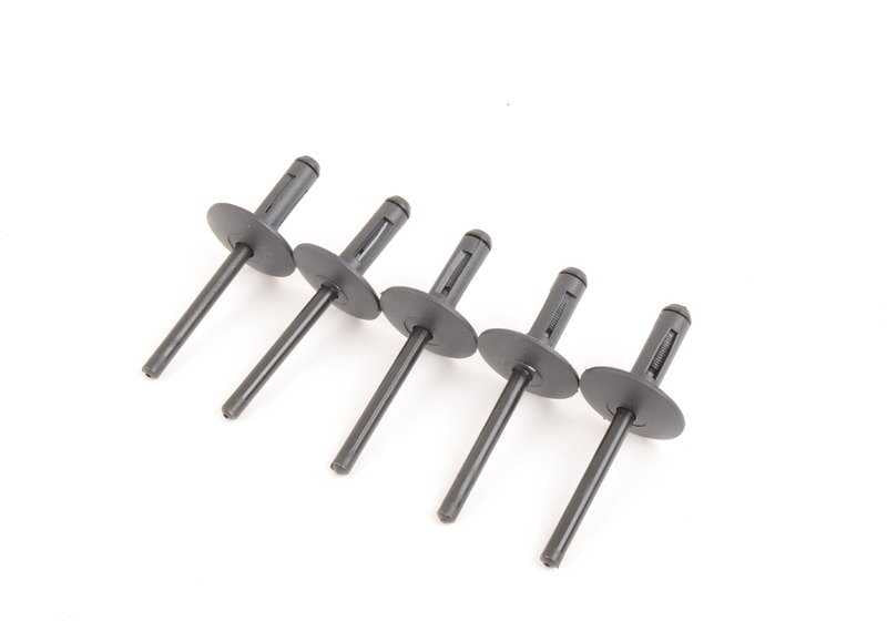 Añadido lateral M Performance de carbono OEM 51192365984 para BMW F87, F87N. Mejora estética deportiva y aerodinámica. Incluye adhesivo M Performance y piezas de montaje. Original BMW.