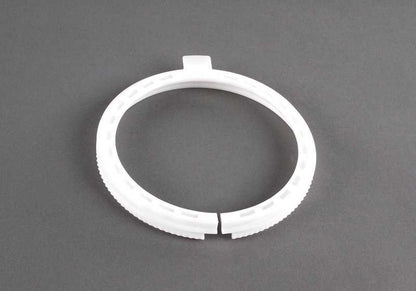 Adaptador para depósito de combustible OEM 16146750466 para BMW E60, E61, E63, E64, E65, E66, E83. Original BMW.