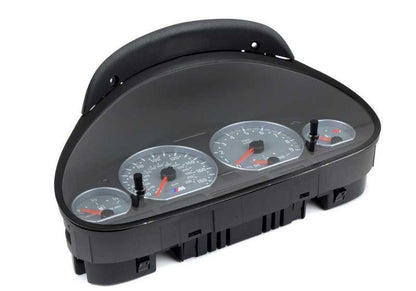 Cuadro de instrumentos sin codificar OEM 62117837973 para BMW E46. Repuesto original BMW.
