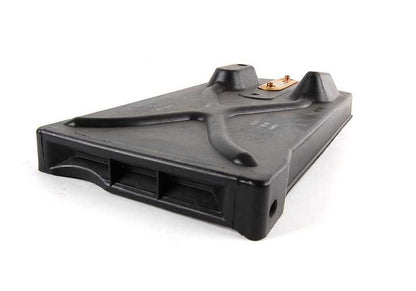 Soporte de batería OEM 51711922158 para BMW E30. Original BMW.