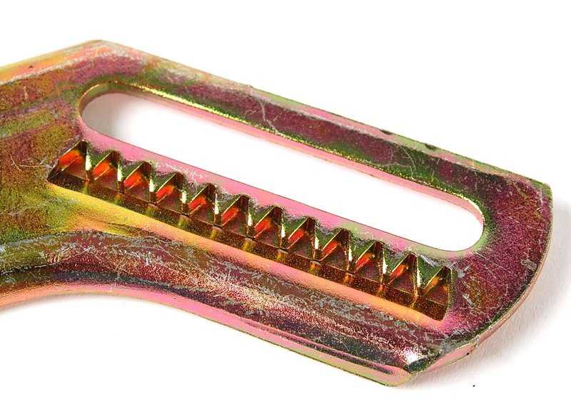 OEM TENSOR SUPPORT 12311274833 FOR BMW 3 E21 (320/6, 323I) and E30 (320I) with M20 motor. Original BMW piece.