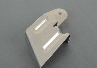 Soporte derecho del paso de rueda OEM 51717203490 para BMW F07, F10, F11, F06, F12, F13, F01, F02. Pieza original BMW.