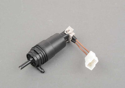 Bomba de agua para limpiaparabrisas OEM 61661370033 para BMW E24 (todas las versiones 628CSi y 633CSi) y BMW E23 (733i). Original BMW.