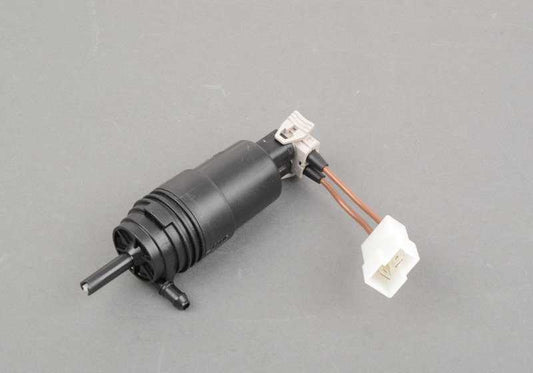 Bomba de agua para limpiaparabrisas OEM 61661370033 para BMW E24 (todas las versiones 628CSi y 633CSi) y BMW E23 (733i). Original BMW.