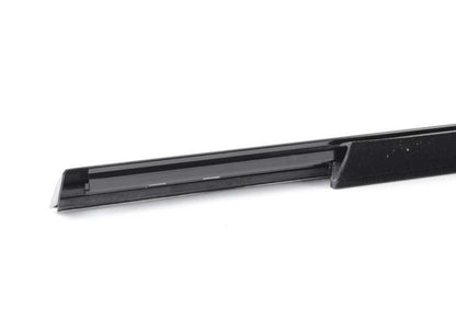 COUVERTURE DU PELLE DROIT 51348257704 pour BMW X5 E53. BMW d'origine.