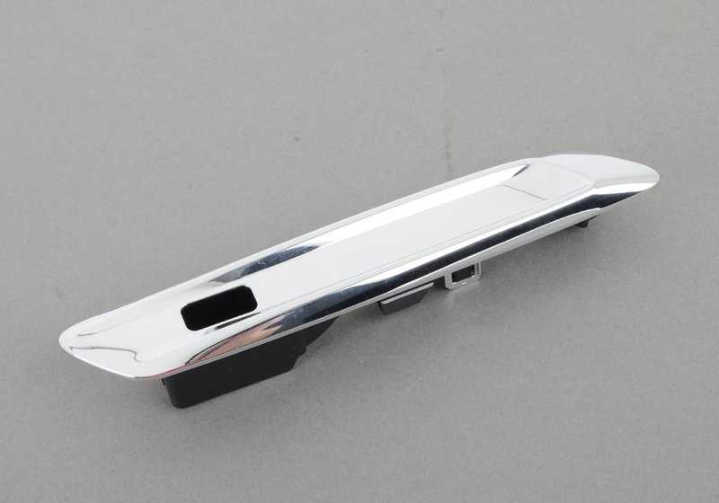 Panneau décoratif embellient avant para para para BMW F10, F11. BMW d'origine
