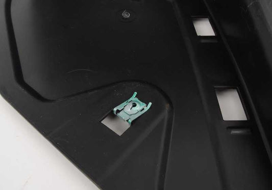 Cubierta paso de rueda delantera derecha OEM 51717199462 para BMW Z4 E89 sDrive18i, sDrive20i, sDrive23i. Compatible con modelos desde 2009 hasta 2016. Pieza original BMW.