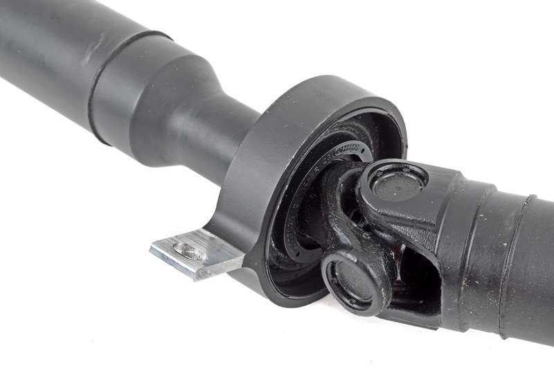 Driveshaft for BMW 3 Series F30, F31, 4 Series F32, F33, F36 (OEM 26107633661). Original BMW.