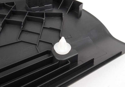 Embellecedor lateral izquierdo (C-Säule) OEM 51438046489 para BMW Serie 1 Coupé E82. Original BMW.
