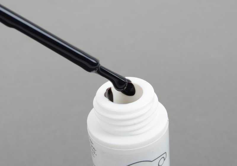 Bar (Touch-Up Stick) Imperial Blue Metallic OEM 51912148484 for BMW 1 F20 Series, series 2 F22, 3 F30 series, 4 F32 series, 5 G30 G30 series, 6 G32 Series, 7 G11/G12, X1 F48, X3 G01, X4 G02, X5 G05, X6 G06, X7 G07 series. Original BMW.