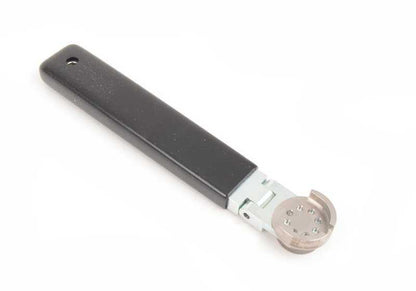 Extractor OEM 83302153002 para BMW {E30, E31, E32, E34, E36, E38, E39, E46, E60, E61, E65, E66, E70, E71, E81, E82, E83, E84, E85, E87, E88, E90, E91, E92, E93, F01, F02, F10, F11, F12, F13, F20, F25, F30, F31, F32, F34, F36, G01, G11, G12, G30}. Ori