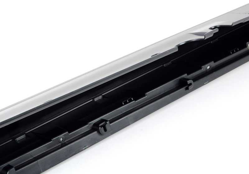 Cubierta embellecedora lateral izquierda OEM 51777163555 para BMW E70, E71. Original BMW.